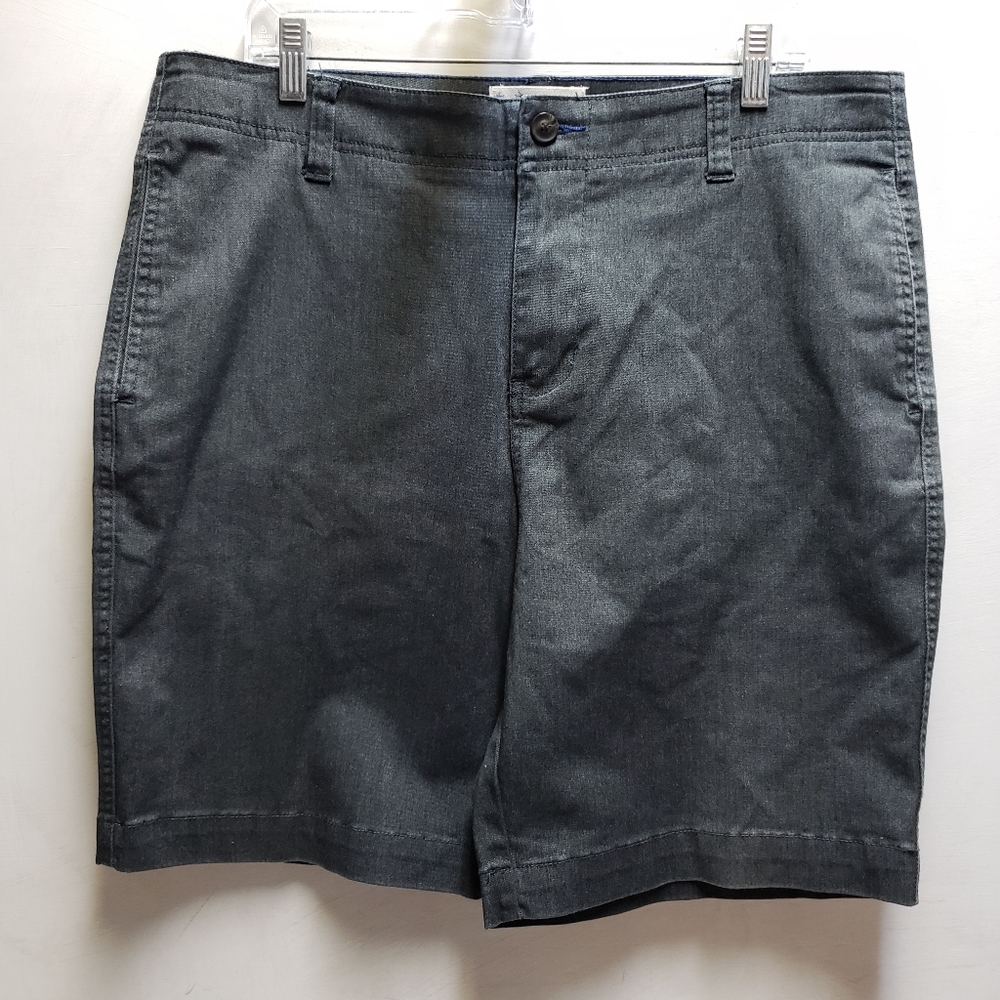 1897 Brand mens size 36 grey business casual style shorts